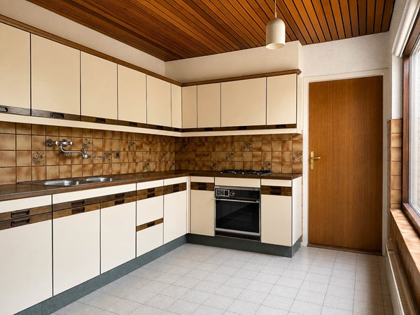 Medium property photo - Plutostraat 2, 5694 SV Son en Breugel